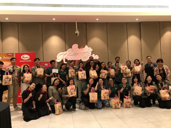 Gastronomi Kuliner Betawi Jakarta Bersama Mahasiswa UIC Philipines & Universitas Podomoro