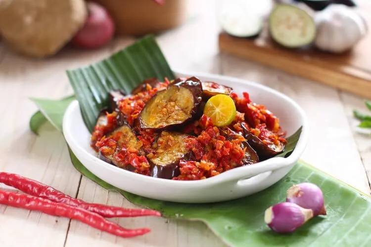 Resep Terong Balado, Sajian Pedas Manis yang Bikin Nagih!