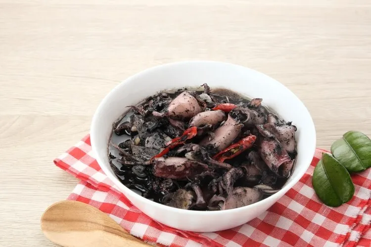 cara membuat cumi hitam