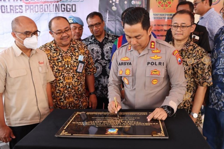 Peresmian Gedung Pelayanan Publik SKCK di Probolinggo PT Sasa Inti Gending