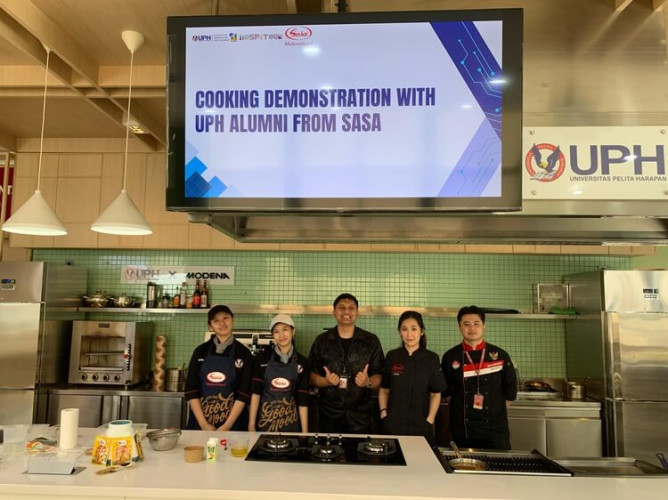 Kolaborasi Kuliner & Inspirasi Alumni di Hospitour 2025 