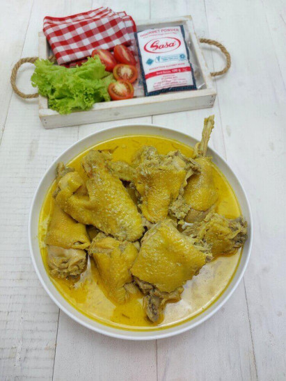 Opor Ayam Kampung